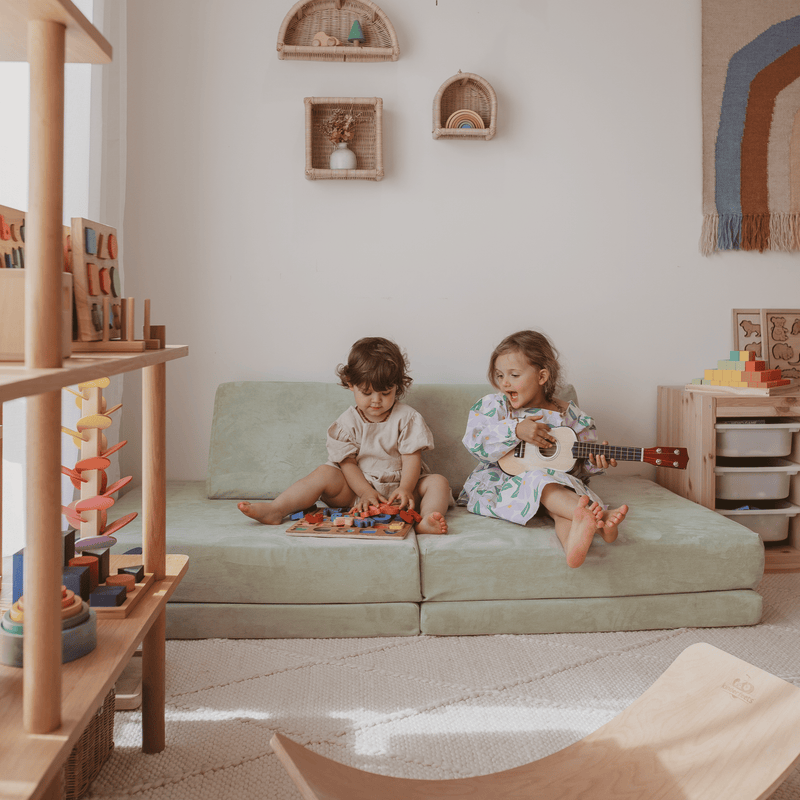 The Possum Play Couch (with Circle Set)